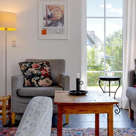 Haus 150, Kiefernweg 2 A *