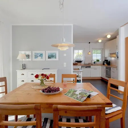 Haus 150, Kiefernweg 2 A *